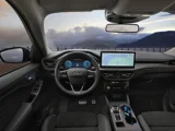 Ford Kuga interieur bestuurdersstoel met stuur en dashboard